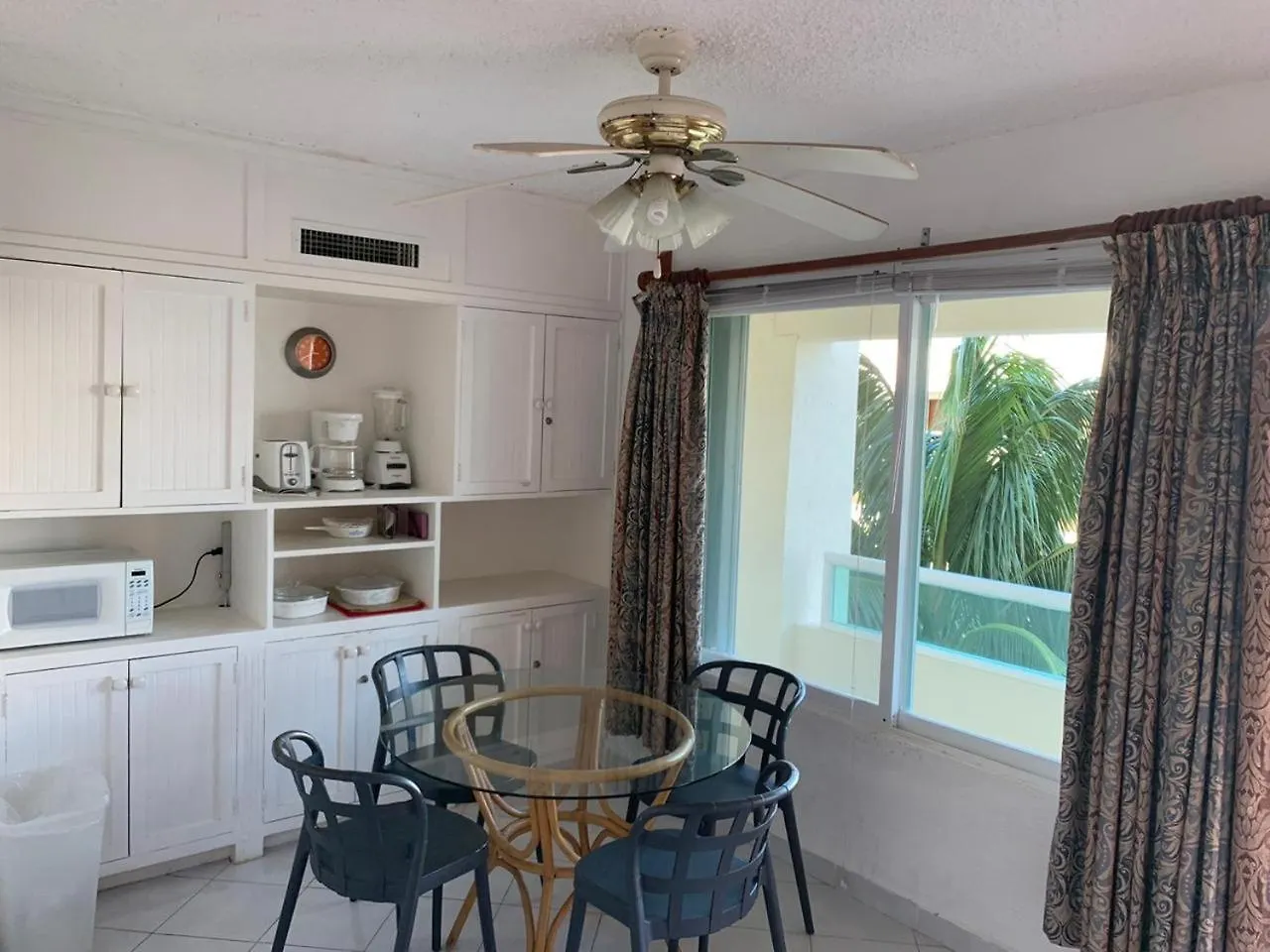 Suites Brisas Cancun Апартаменты