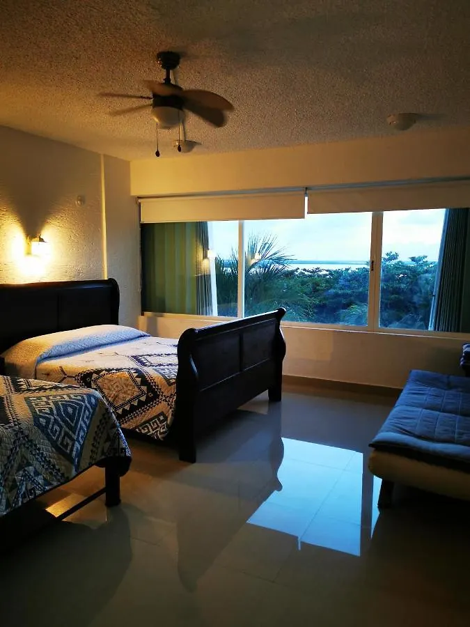 Suites Brisas Cancun 0*,