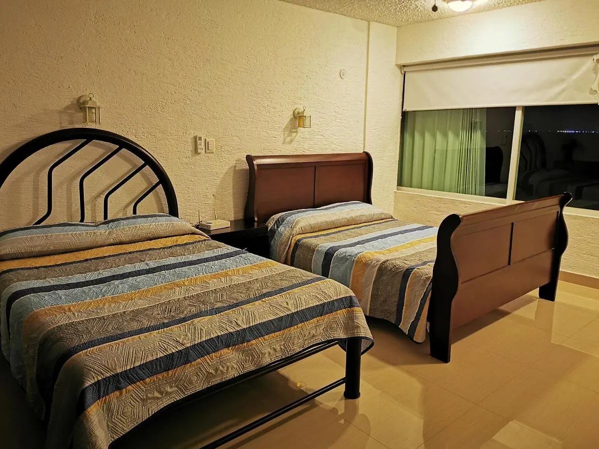Suites Brisas Cancun Apartment
